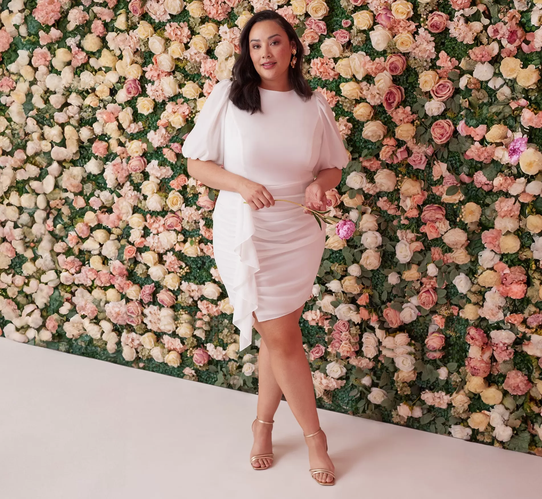 Best Plus Size Puff Short Sleeve Sheath Dress With Ruffle Accent In Ivory Little White Dresses | Short Dresses