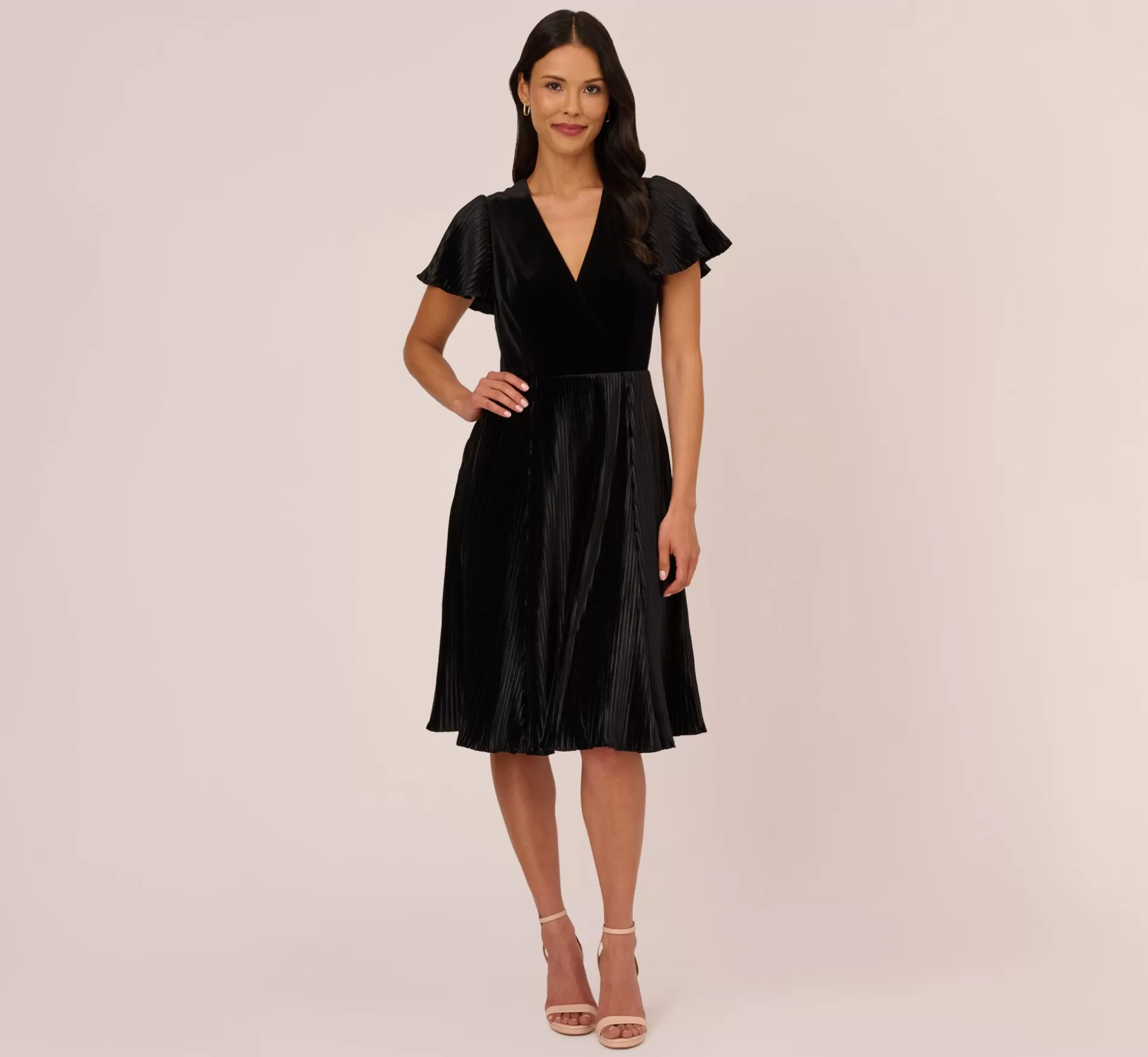 Best Short Sleeve Velvet Pleated Midi Dress In Black Cocktail | Day Dresses